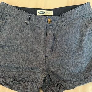 Old Navy Chambray-Look Women’s Shorts in Denim Blue